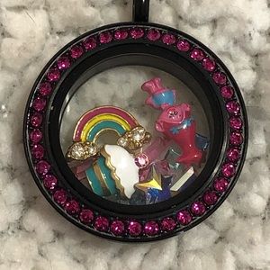 Origami Owl Jewelry - Origami Owl locket Origami Owl Jewelry - Origami Owl locket
